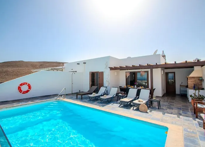 Casa Serena Panoramic Views, Ac And Pool بيت للعطل *